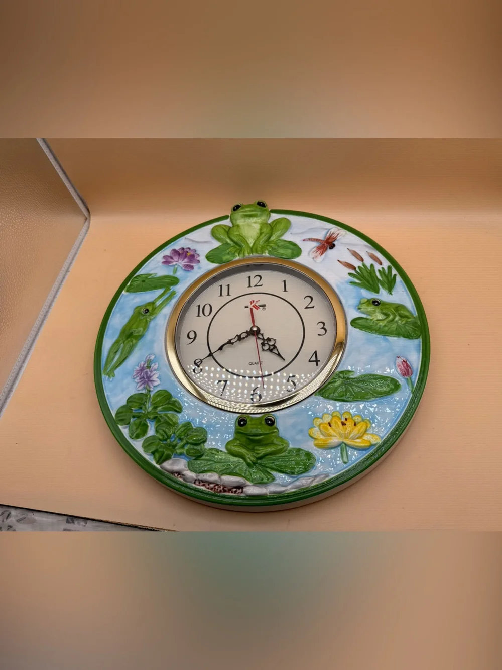 Vintage Y2 K Green Frog Pond Wall Clock - Decorative Home Wall Decor